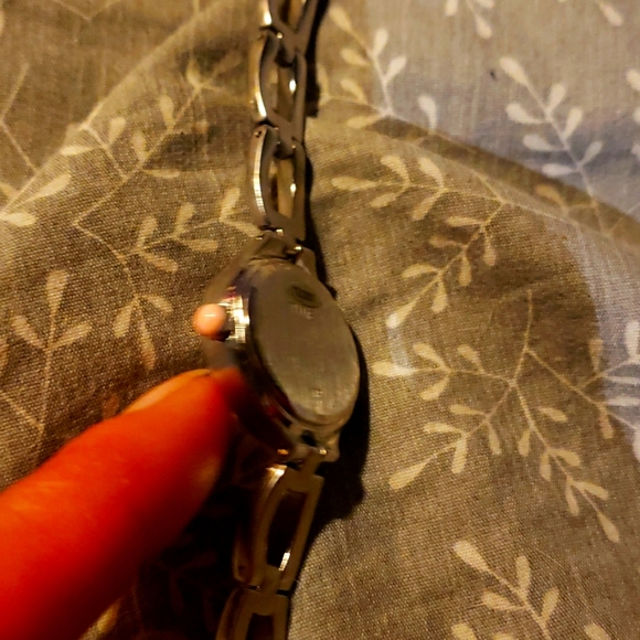 Womans timex watch - Picture 4 of 5